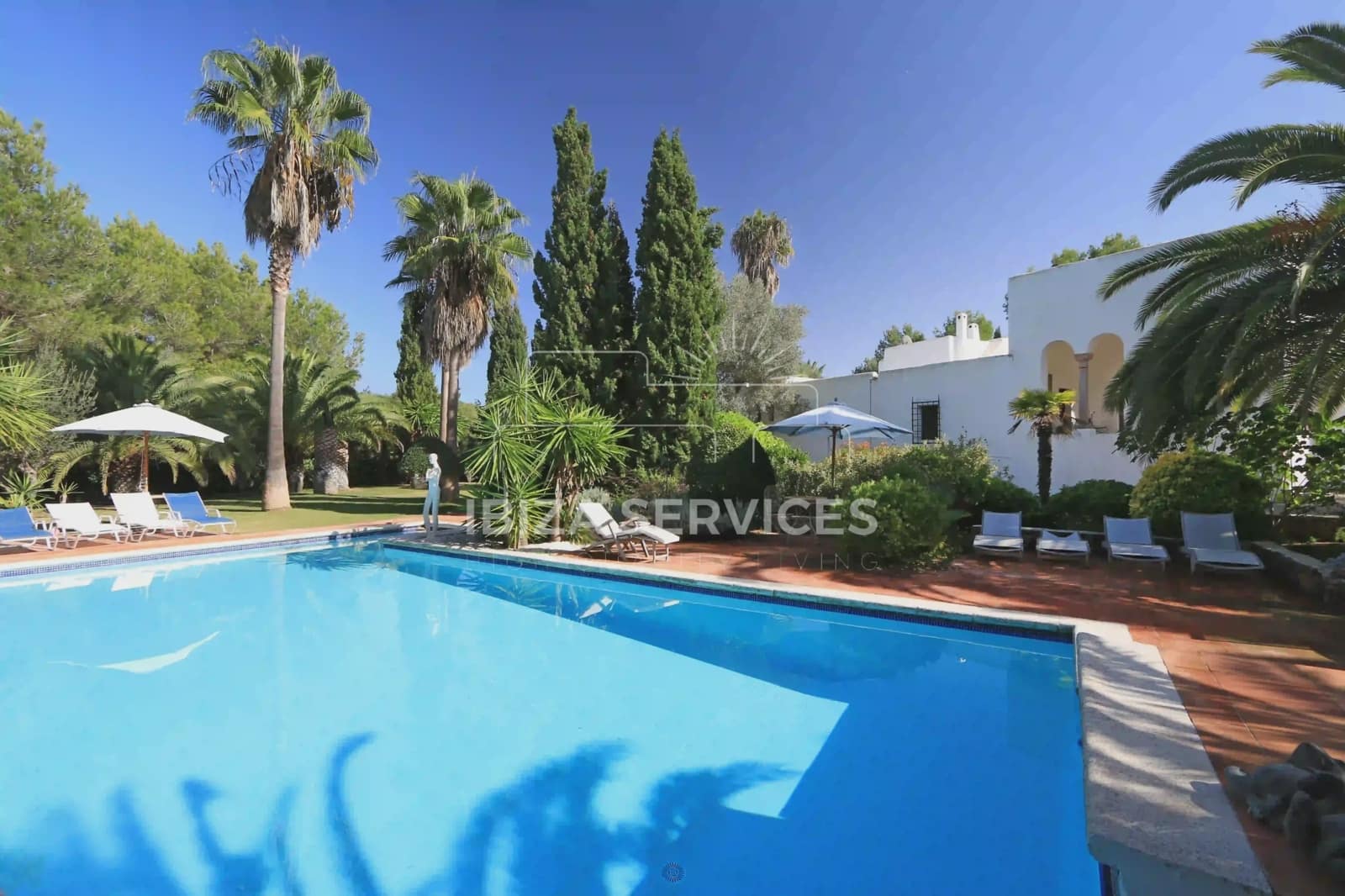 7 soveværelse Finca/Landehus til salg i Santa Eulalia / Santa Eularia med garage - € 4.350.000 (Ref: 8659710)