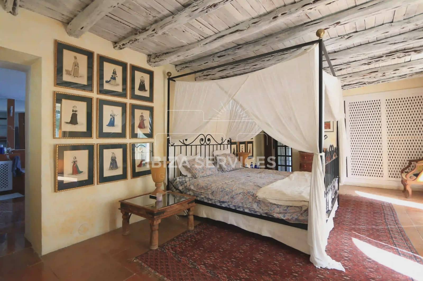 7 soveværelse Finca/Landehus til salg i Santa Eulalia / Santa Eularia med garage - € 4.350.000 (Ref: 8659710)