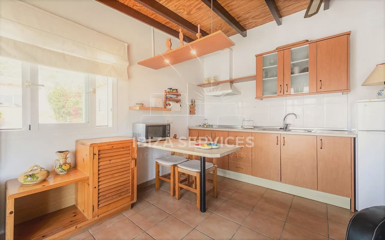 6 bedroom Villa for sale in Ibiza / Eivissa town with pool garage - € 2,690,000 (Ref: 8659711)