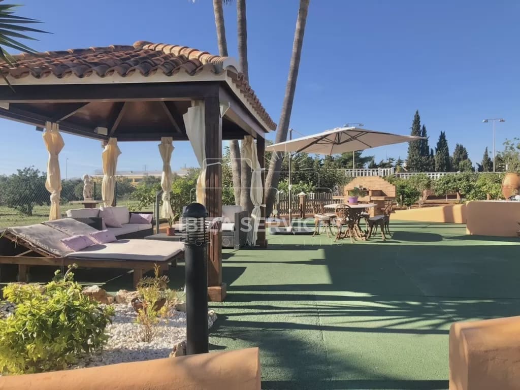 6 bedroom Villa for sale in Ibiza / Eivissa town with pool garage - € 2,690,000 (Ref: 8659711)