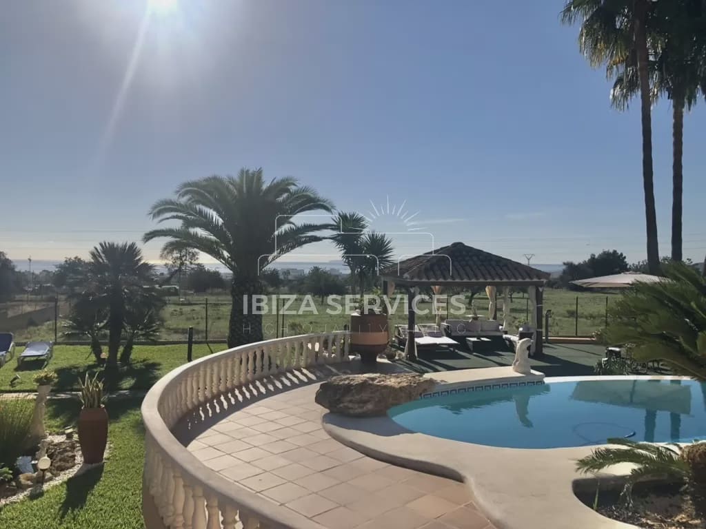 6 bedroom Villa for sale in Ibiza / Eivissa town with pool garage - € 2,690,000 (Ref: 8659711)