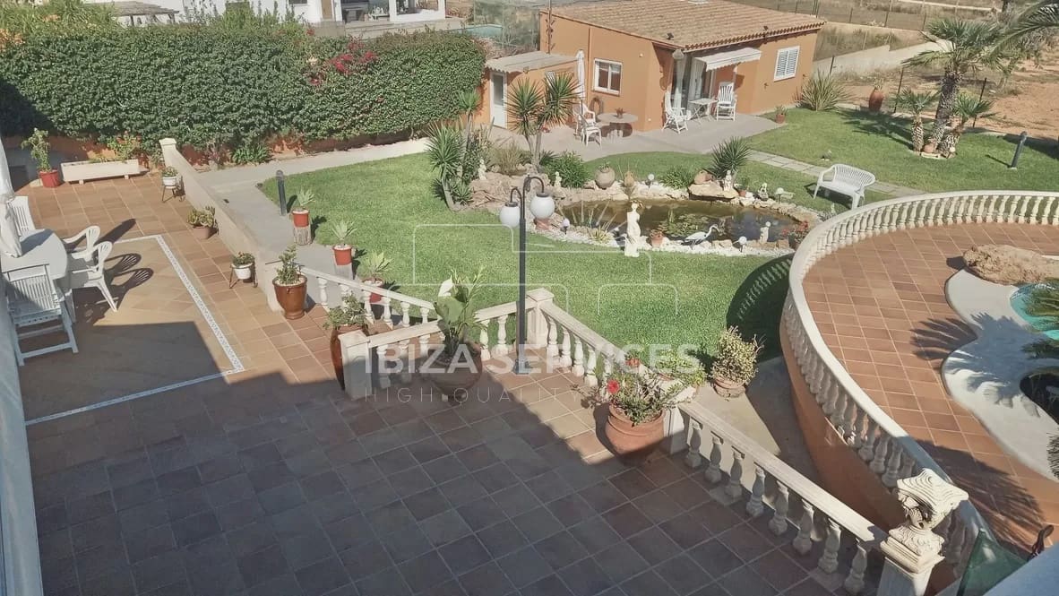 6 bedroom Villa for sale in Ibiza / Eivissa town with pool garage - € 2,690,000 (Ref: 8659711)