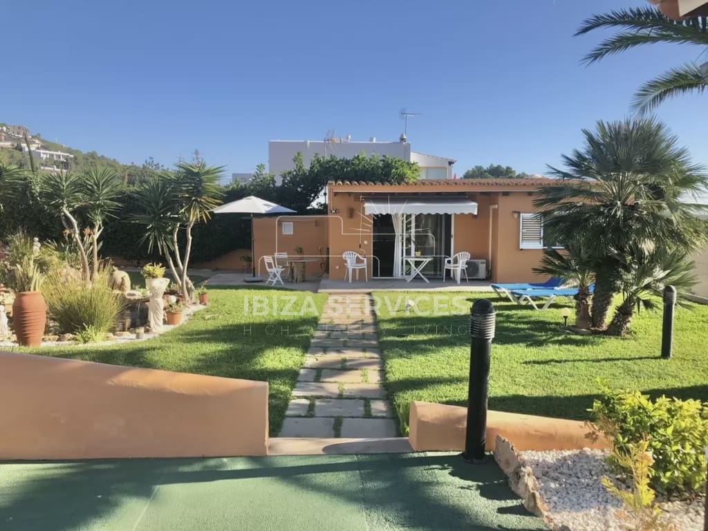 6 bedroom Villa for sale in Ibiza / Eivissa town with pool garage - € 2,690,000 (Ref: 8659711)