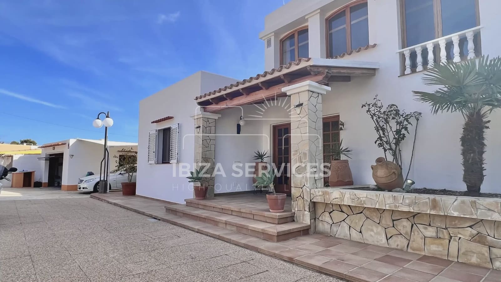6 bedroom Villa for sale in Ibiza / Eivissa town with pool garage - € 2,690,000 (Ref: 8659711)