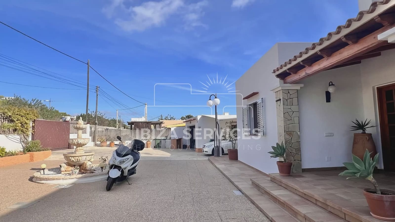 6 bedroom Villa for sale in Ibiza / Eivissa town with pool garage - € 2,690,000 (Ref: 8659711)