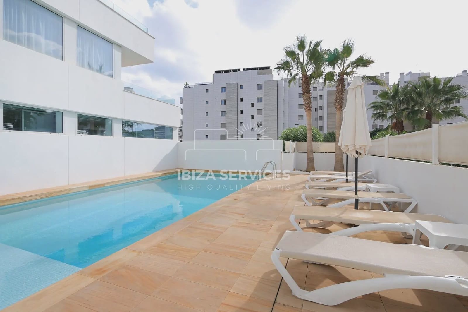 1 chambre Appartement à vendre à Sant Antoni de Portmany avec piscine garage - 850 000 € (Ref: 8659724)