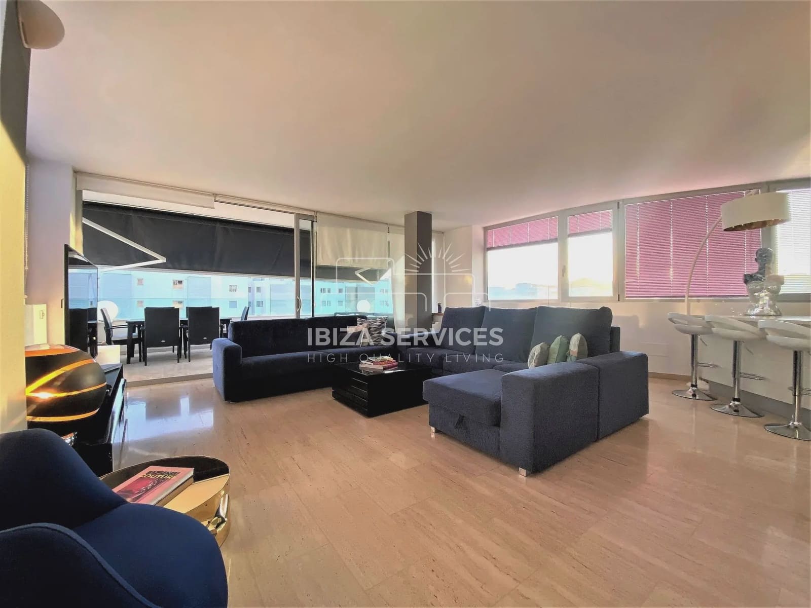 1 chambre Appartement à vendre à Sant Antoni de Portmany avec piscine garage - 850 000 € (Ref: 8659724)