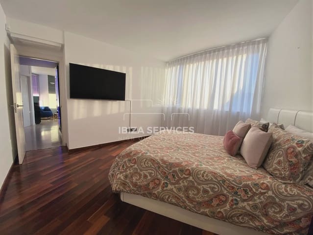 1 chambre Appartement à vendre à Sant Antoni de Portmany avec piscine garage - 850 000 € (Ref: 8659724)