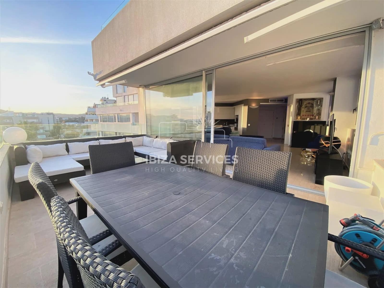 1 chambre Appartement à vendre à Sant Antoni de Portmany avec piscine garage - 850 000 € (Ref: 8659724)