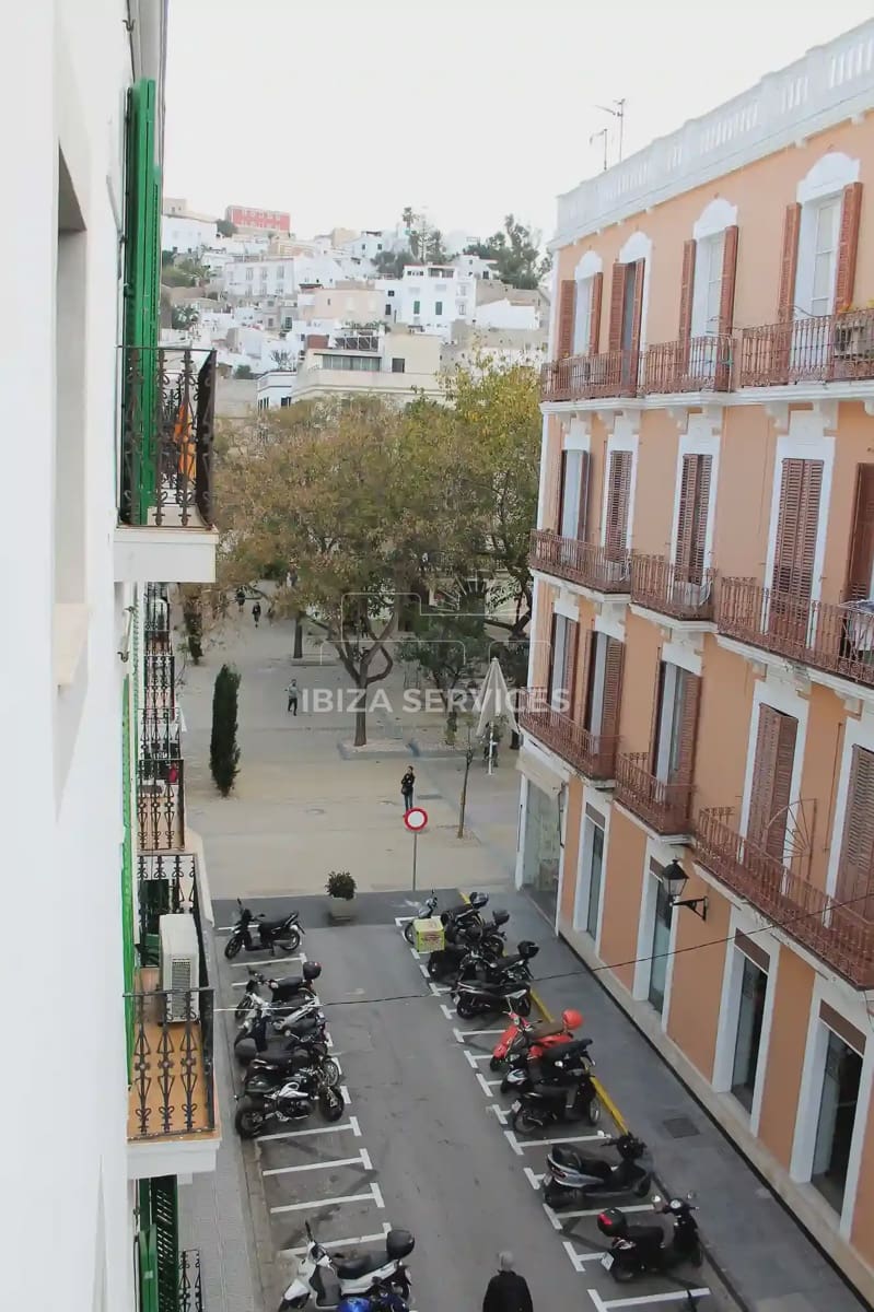 2 quarto Apartamento para arrendar em Ibiza / Eivissa cidade - 4 000 € (Ref: 8659726)