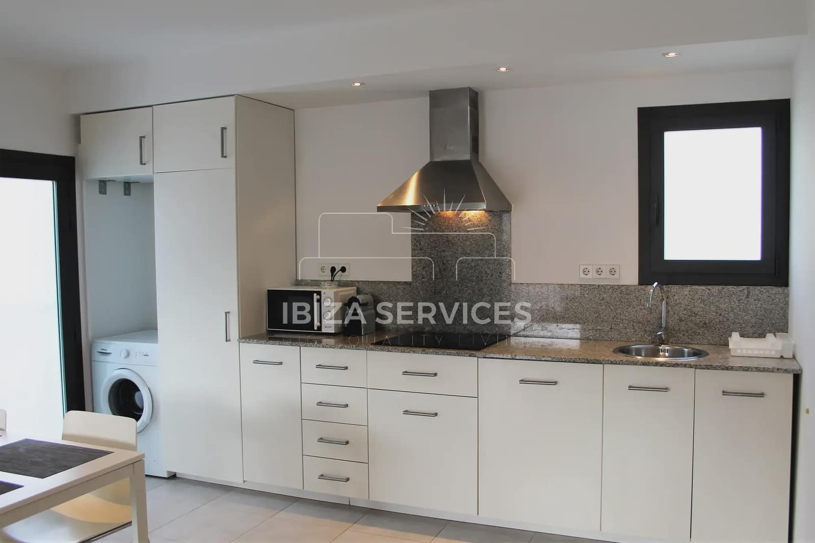 2 quarto Apartamento para arrendar em Ibiza / Eivissa cidade - 4 000 € (Ref: 8659726)