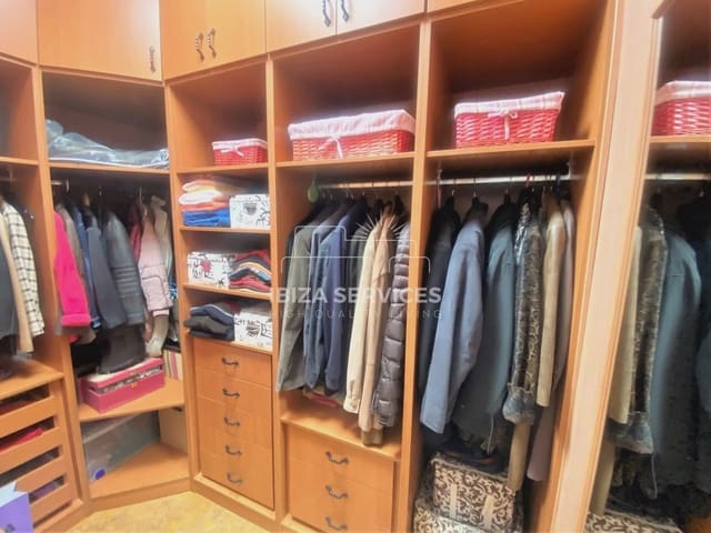 3 sypialnia Willa na sprzedaż w Roca Llisa, Santa Eulalia / Santa Eularia z basenem garażem - 2 595 000 € (Ref: 8659727)