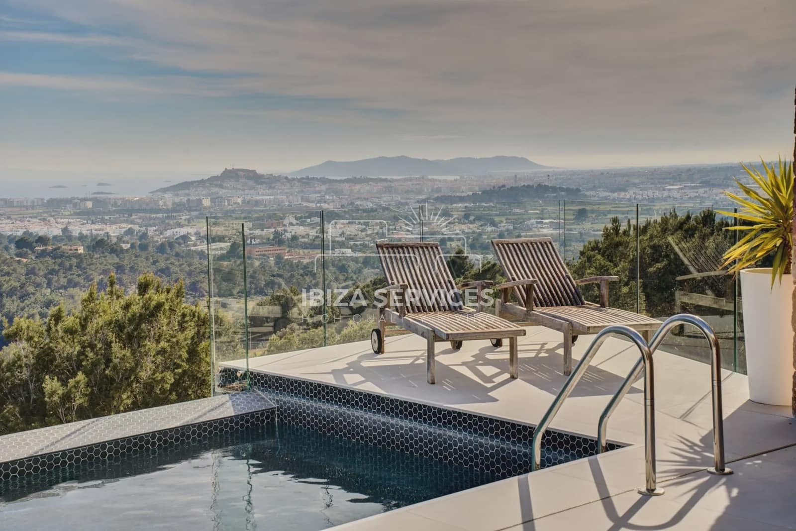 6 soveværelse Villa til salg i Can Furnet med swimmingpool garage - € 4.500.000 (Ref: 8659728)