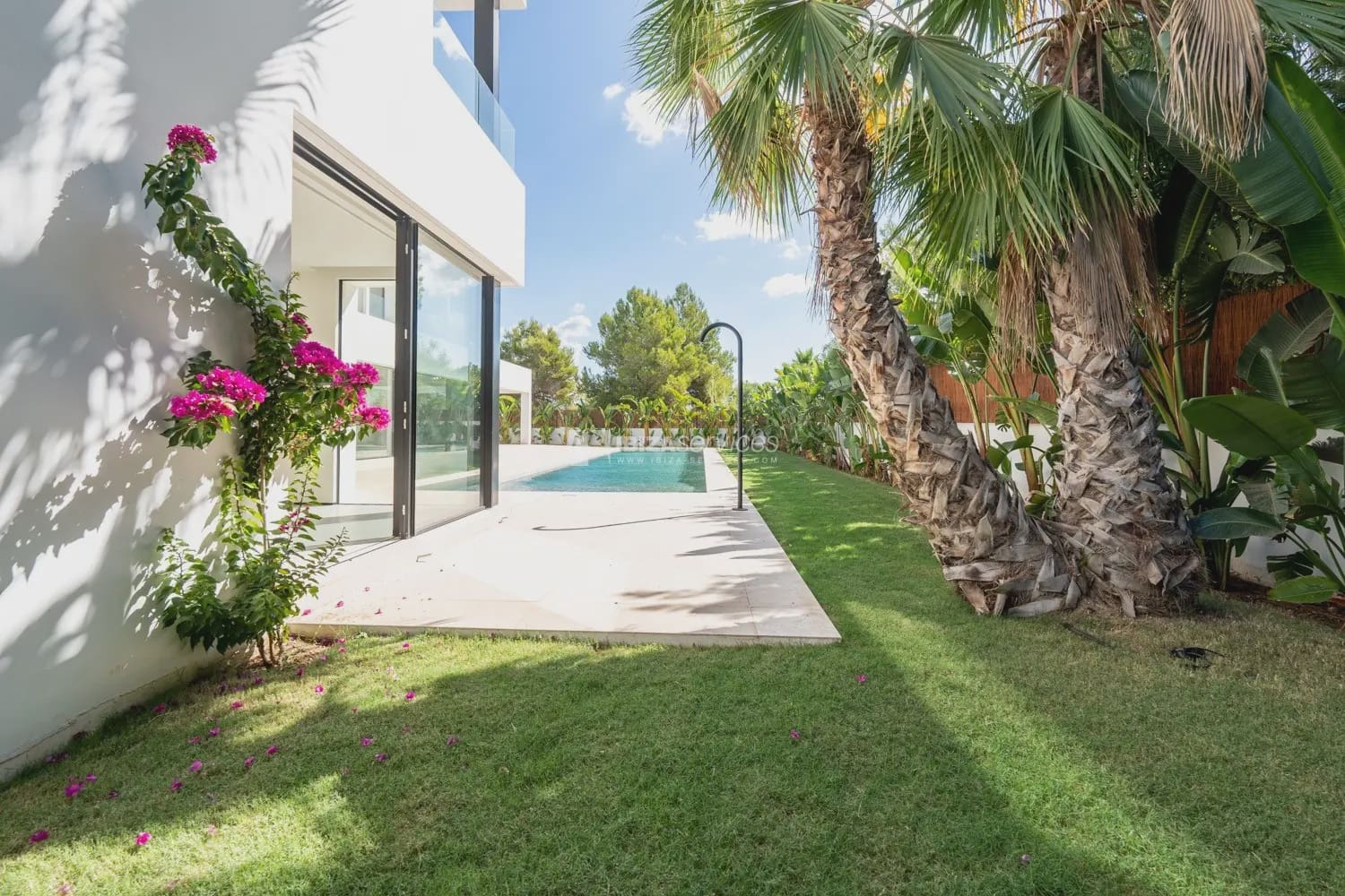4 slaapkamer Villa te koop in Sant Agusti des Vedra met zwembad garage - € 3.550.000 (Ref: 8659731)