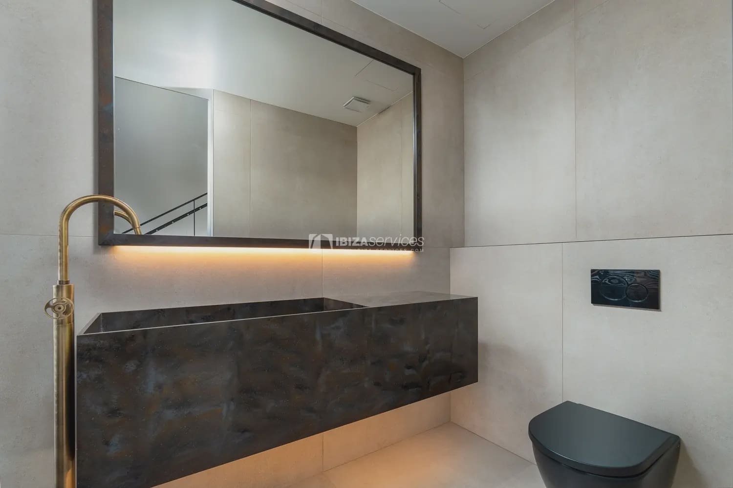 4 slaapkamer Villa te koop in Sant Agusti des Vedra met zwembad garage - € 3.550.000 (Ref: 8659731)