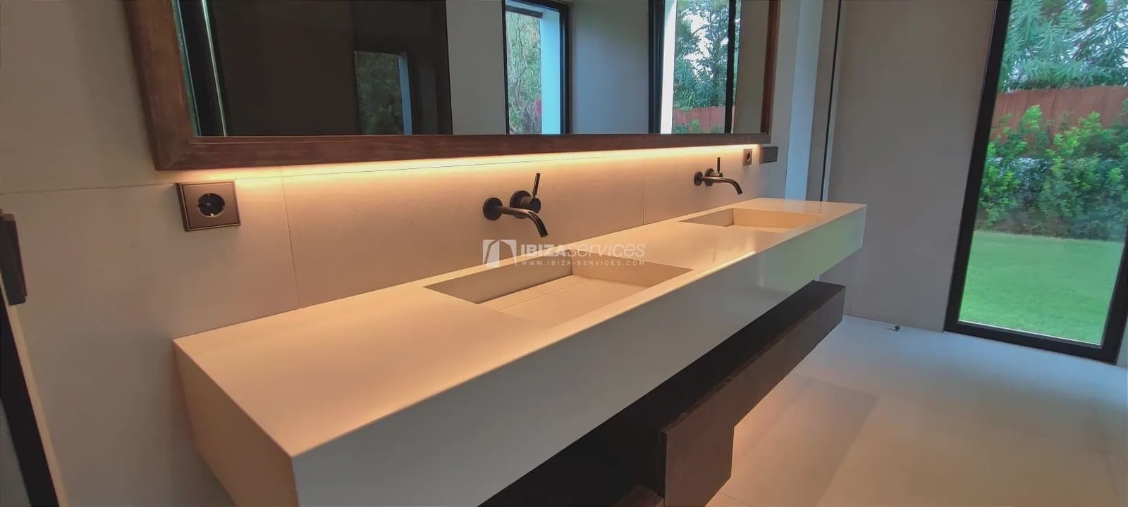 4 slaapkamer Villa te koop in Sant Agusti des Vedra met zwembad garage - € 3.550.000 (Ref: 8659731)