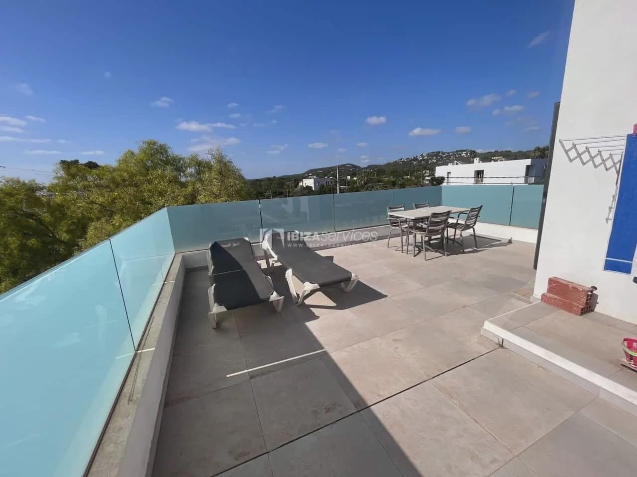 3 soveværelse Villa til salg i Nuestra Senora de Jesus med swimmingpool garage - € 1.695.000 (Ref: 8659735)