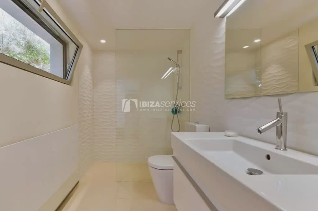 5 bedroom Villa for holiday rental in Ibiza / Eivissa town with pool - € 8,400 (Ref: 8659736)