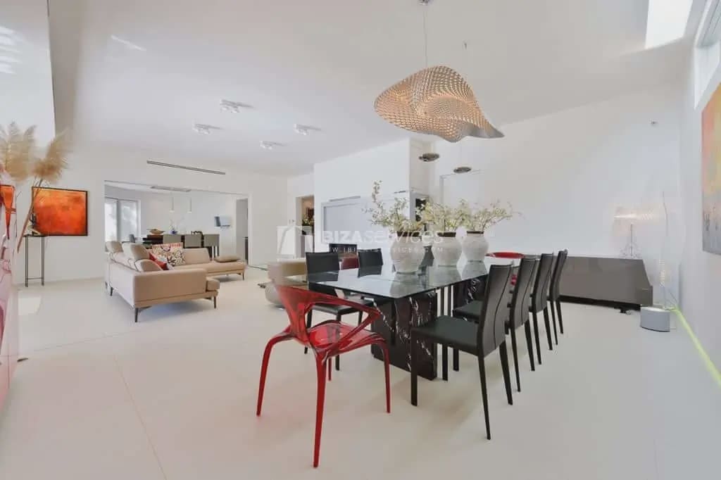 5 bedroom Villa for holiday rental in Ibiza / Eivissa town with pool - € 8,400 (Ref: 8659736)