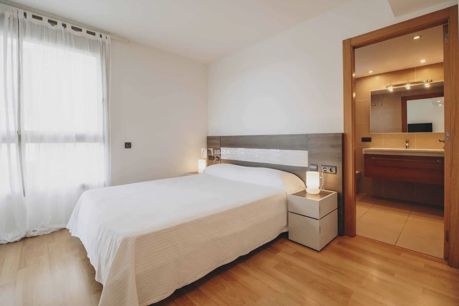 3 soverom Leilighet til leie i Ibiza by med svømmebasseng garasje - € 7 583 (Ref: 8659739)