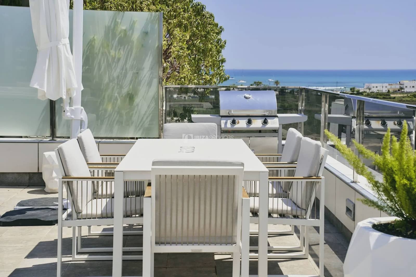 3 soverom Leilighet til leie i Ibiza by med svømmebasseng garasje - € 7 583 (Ref: 8659739)