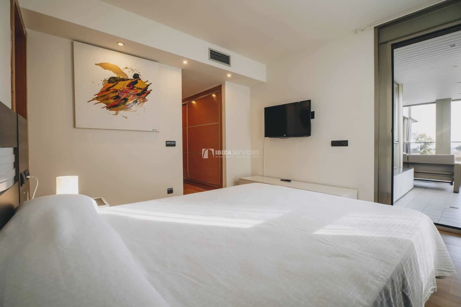 3 soverom Leilighet til leie i Ibiza by med svømmebasseng garasje - € 7 583 (Ref: 8659739)