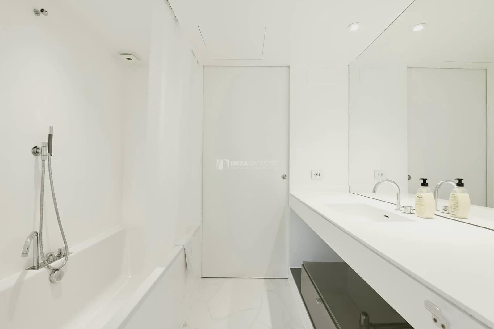 1 soveværelse Lejlighed til leje i Ibiza by med swimmingpool garage - € 4.834 (Ref: 8659744)