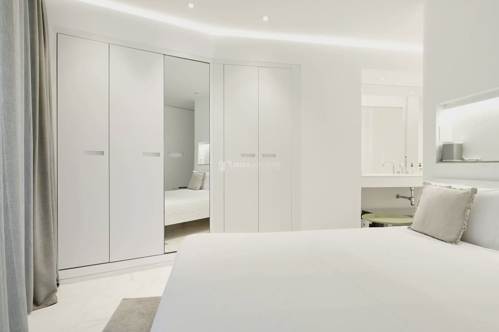 2 makuuhuone Huoneisto vuokrattavana paikassa Ibiza kaupunki mukana uima-altaan 
autotalli - 6 500 € (Ref: 8659745)