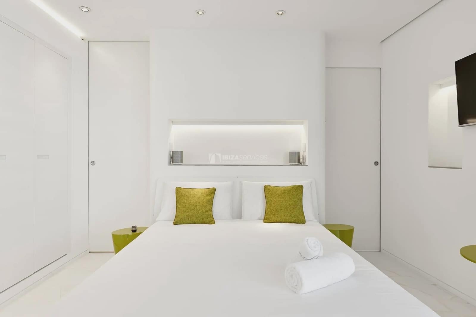 Appartement de 2 chambres à louer à Ibiza ville avec piscine garage - 6 750 € (Ref: 8659746)