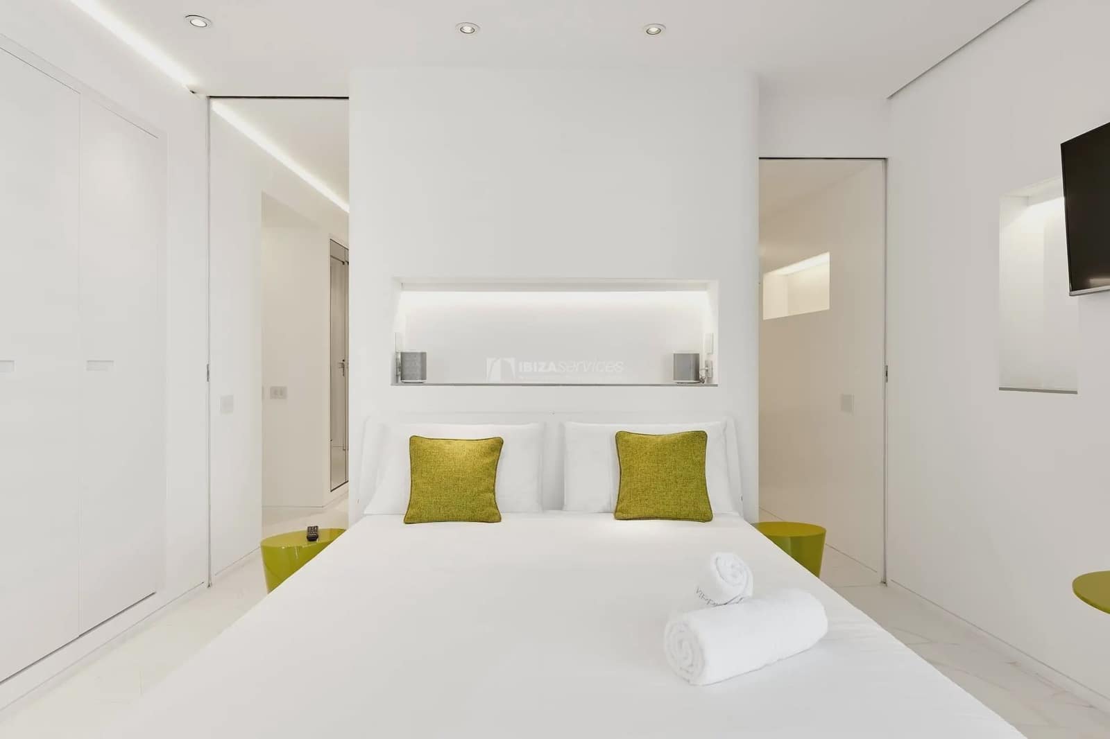 Appartement de 2 chambres à louer à Ibiza ville avec piscine garage - 6 750 € (Ref: 8659746)