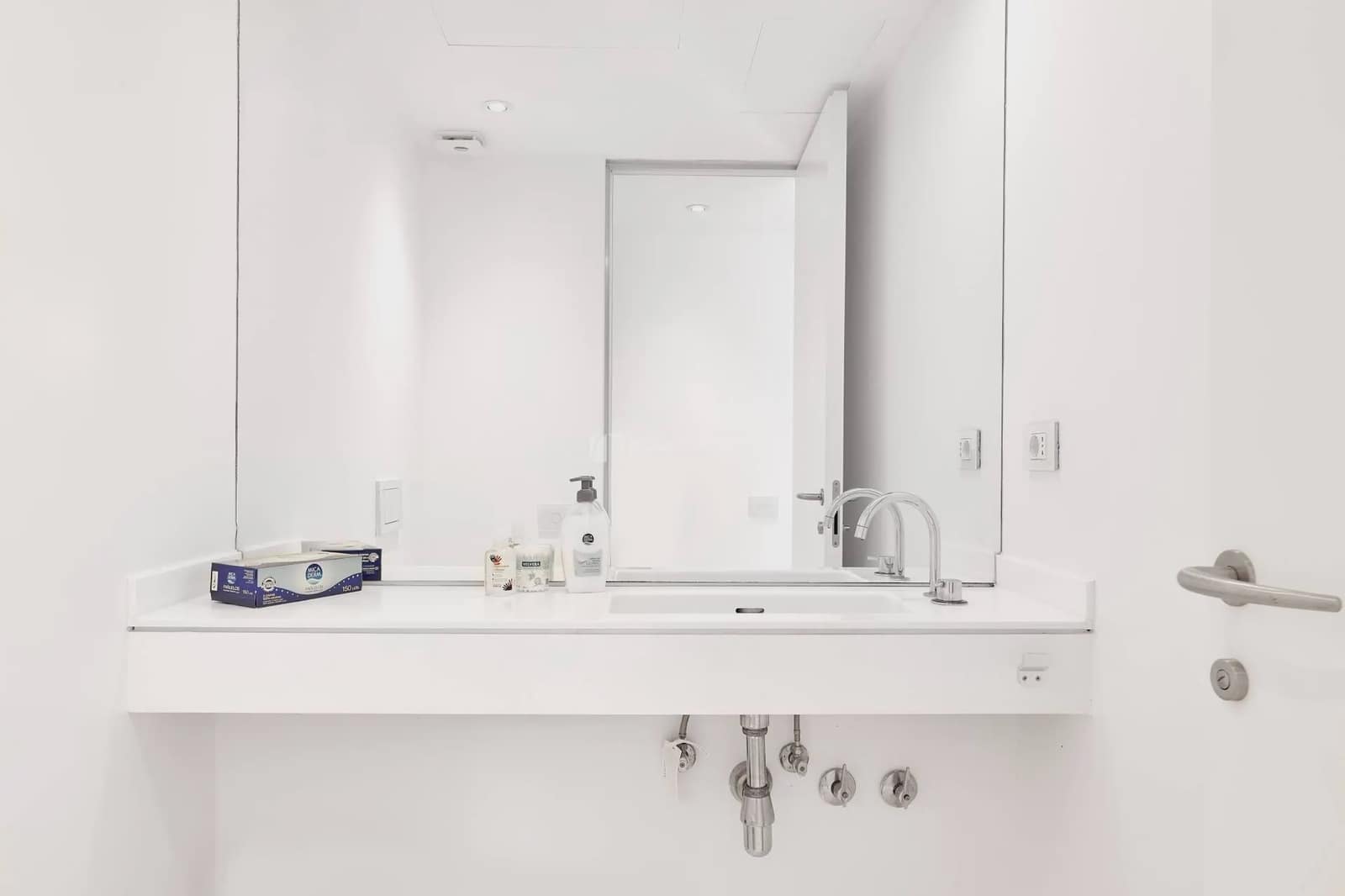 2 bedroom Apartment for sale in Ibiza / Eivissa town with pool garage - € 597,000 (Ref: 8659747)