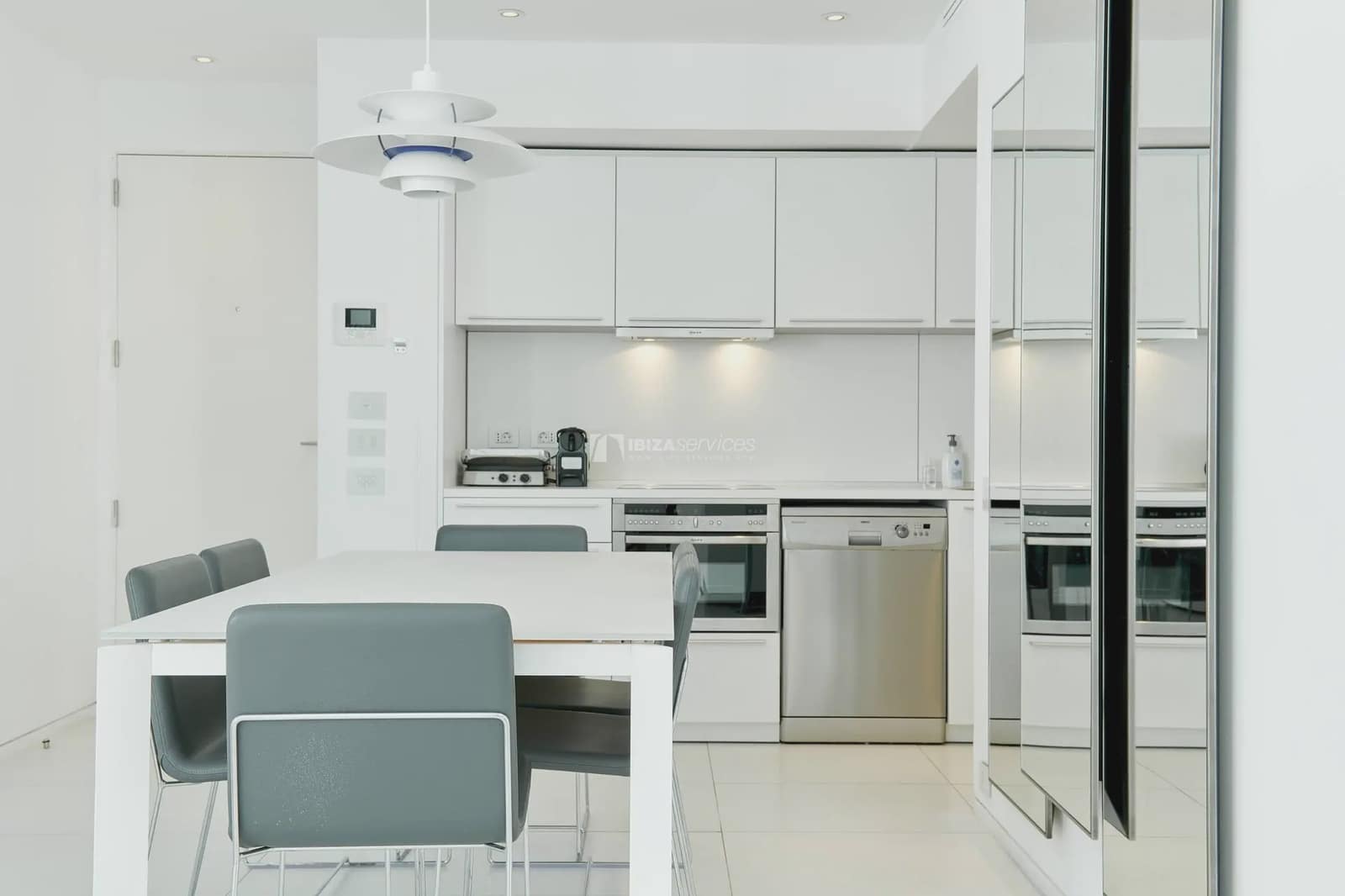 2 bedroom Apartment for sale in Ibiza / Eivissa town with pool garage - € 597,000 (Ref: 8659747)