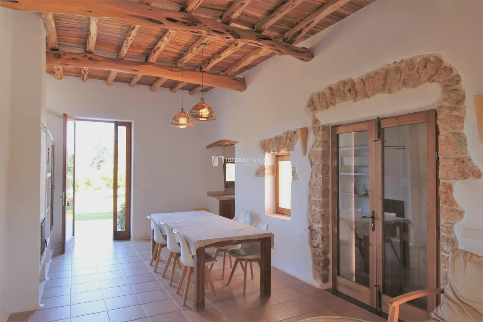 2 soverom Finca/Herregård til salgs i Sant Jordi de Ses Salines med svømmebasseng garasje - € 8 400 (Ref: 8659750)