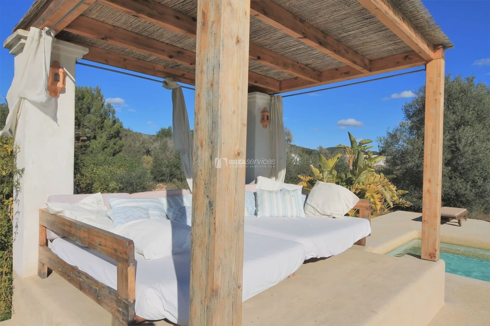 2 soverom Finca/Herregård til salgs i Sant Jordi de Ses Salines med svømmebasseng garasje - € 8 400 (Ref: 8659750)