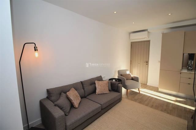 2 bedroom Apartment for rent in Ibiza / Eivissa town - € 840 (Ref: 8659751)