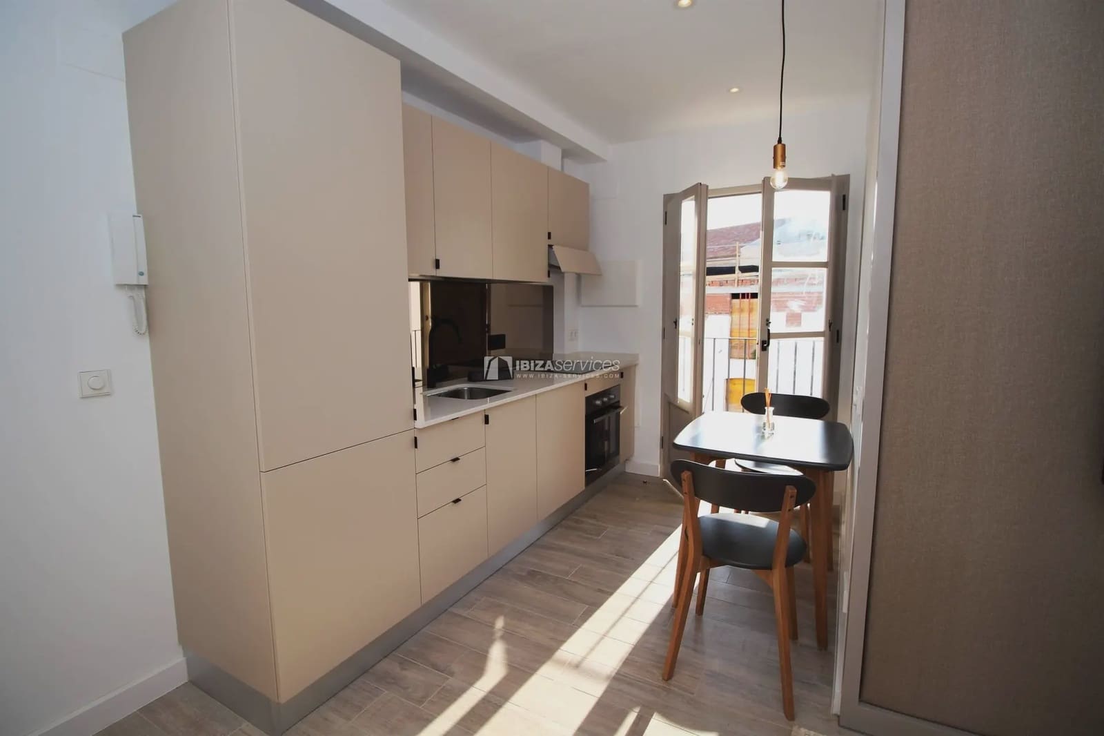 2 bedroom Apartment for rent in Ibiza / Eivissa town - € 840 (Ref: 8659751)