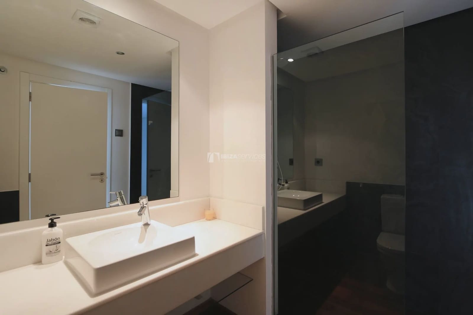 3 bedroom Apartment for sale in Ibiza / Eivissa town with pool garage - € 795,000 (Ref: 8659752)