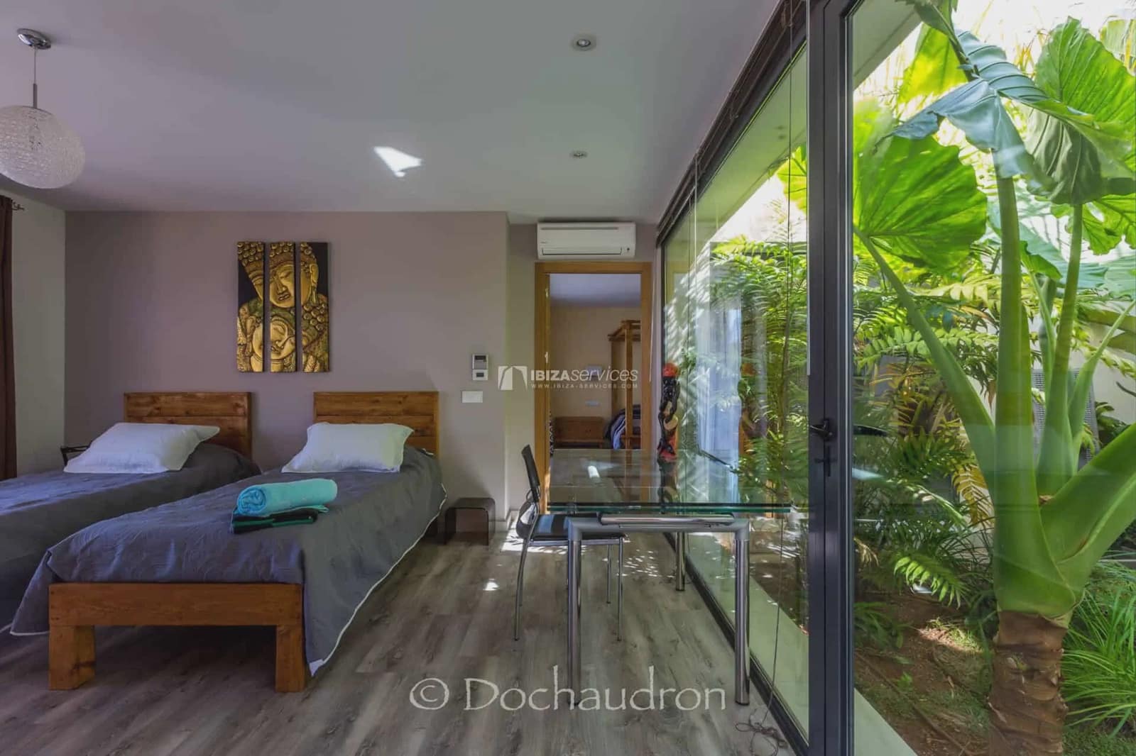 5 slaapkamer Villa voor vakantieverhuur in Sant Rafael de Sa Creu - € 5.404 (Ref: 8659755)