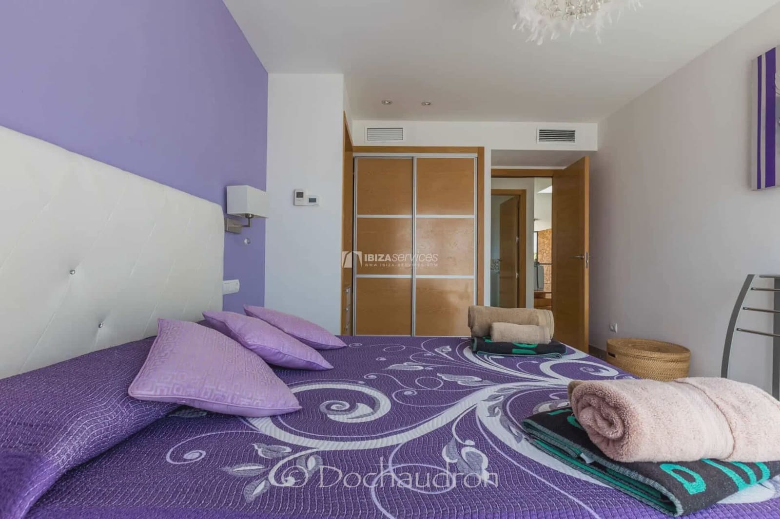 5 slaapkamer Villa voor vakantieverhuur in Sant Rafael de Sa Creu - € 5.404 (Ref: 8659755)