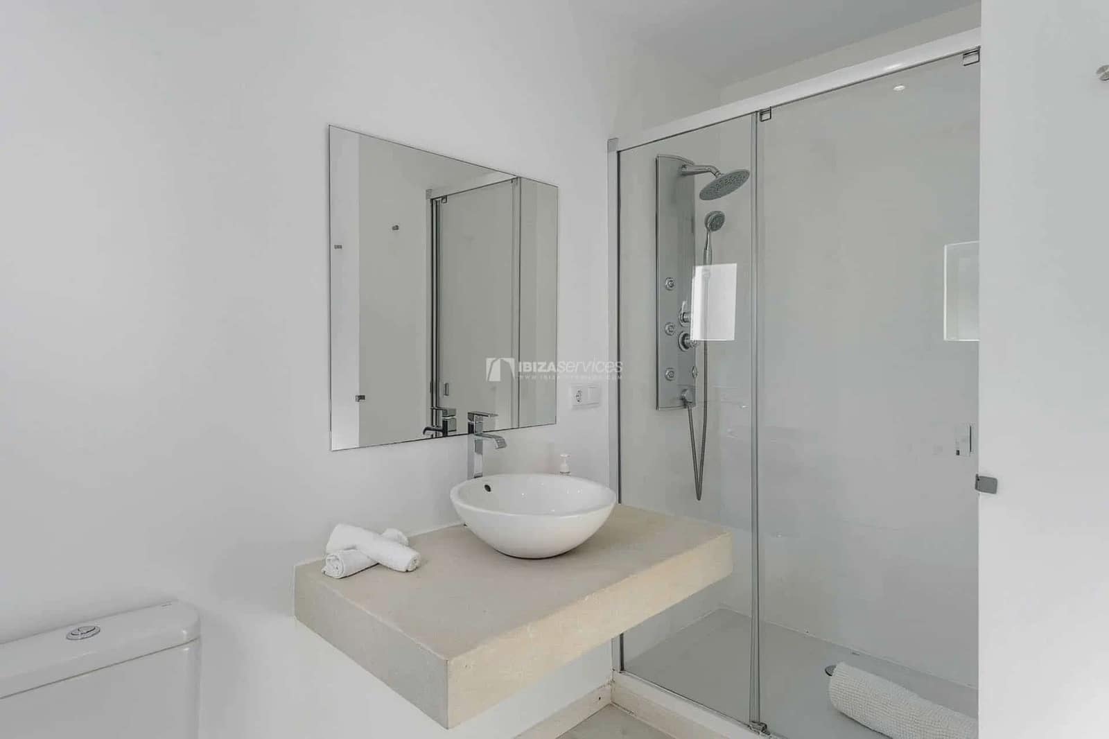 7 sypialnia Willa na kwatery wakacyjne w Santa Eulalia / Santa Eularia z basenem garażem - 6 006 € (Ref: 8659756)