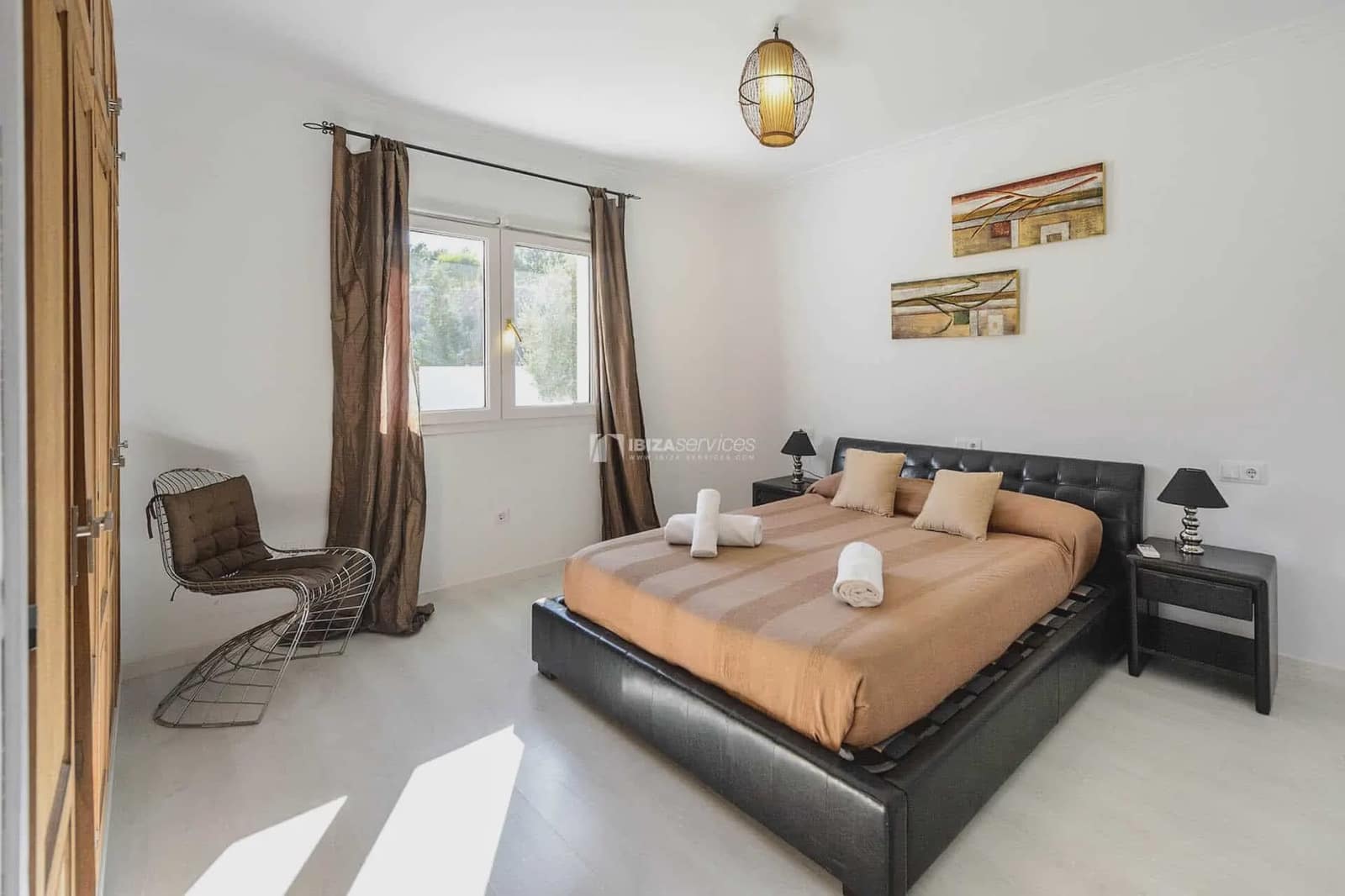 7 sypialnia Willa na kwatery wakacyjne w Santa Eulalia / Santa Eularia z basenem garażem - 6 006 € (Ref: 8659756)