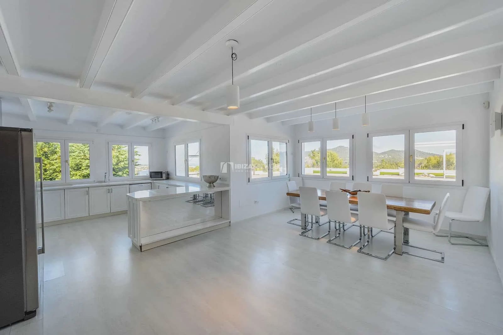 7 sypialnia Willa na kwatery wakacyjne w Santa Eulalia / Santa Eularia z basenem garażem - 6 006 € (Ref: 8659756)