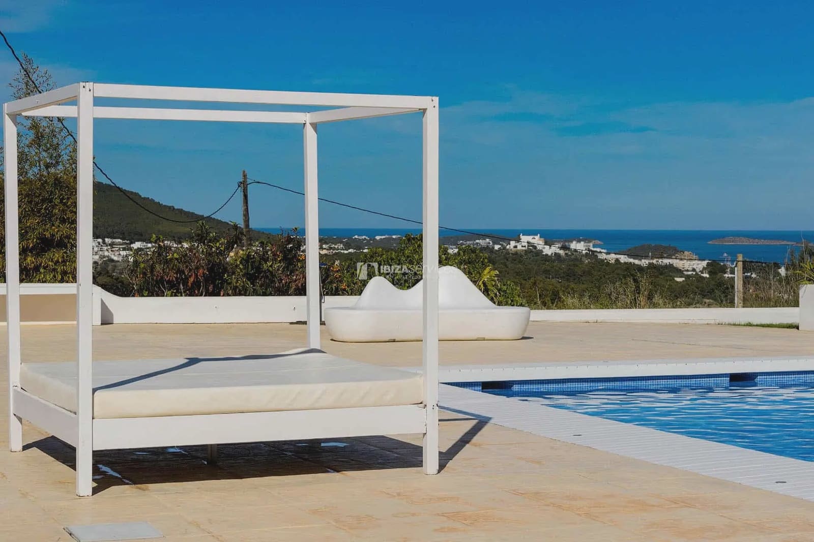 7 sypialnia Willa na kwatery wakacyjne w Santa Eulalia / Santa Eularia z basenem garażem - 6 006 € (Ref: 8659756)