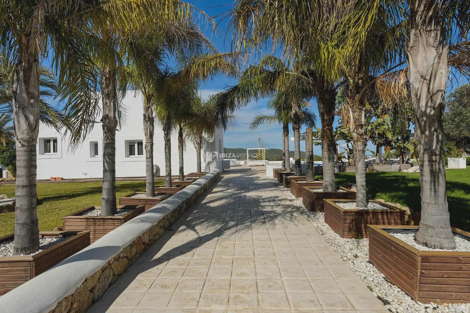 7 sypialnia Willa na kwatery wakacyjne w Santa Eulalia / Santa Eularia z basenem garażem - 6 006 € (Ref: 8659756)