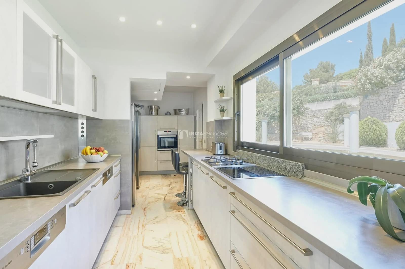   8 soveværelse   ferieVilla i Santa Eulalia / Santa Eularia   med   swimmingpool  garage  - € 16.800 (Ref: 8659762)