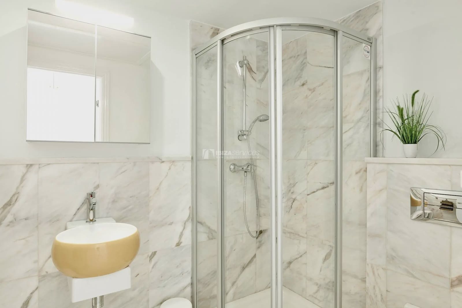   8 soveværelse   ferieVilla i Santa Eulalia / Santa Eularia   med   swimmingpool  garage  - € 16.800 (Ref: 8659762)