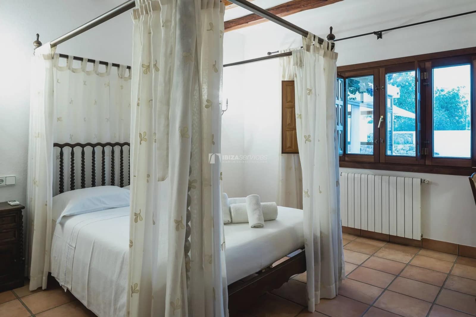 4 camera da letto Villa da affitare come casa vacanza in Nuestra Senora de Jesus con piscina garage - 1.260 € (Rif: 8659764)