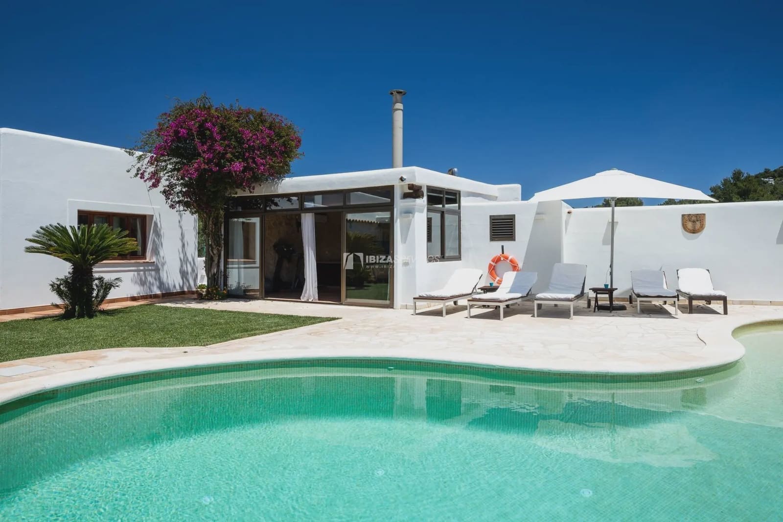 4 camera da letto Villa da affitare come casa vacanza in Nuestra Senora de Jesus con piscina garage - 1.260 € (Rif: 8659764)