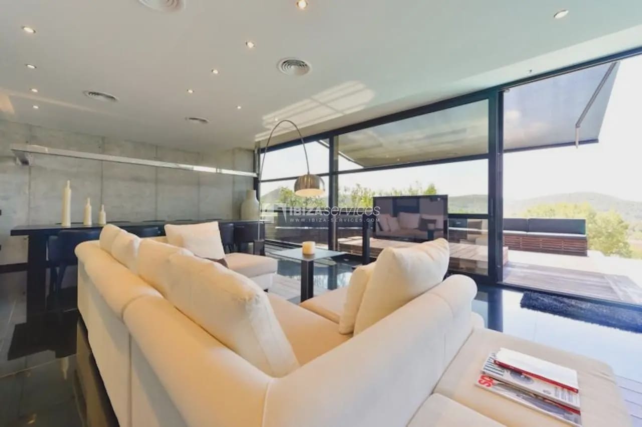 6 bedroom Villa for holiday rental in Can Furnet with pool garage - € 8,995 (Ref: 8659767)