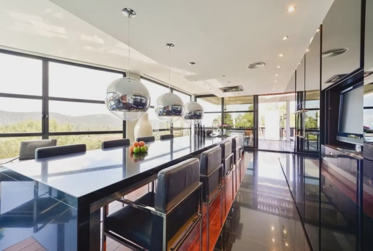 6 bedroom Villa for holiday rental in Can Furnet with pool garage - € 8,995 (Ref: 8659767)